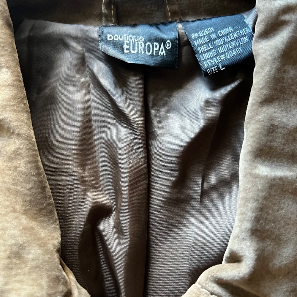 Genuine Leather Coat Never Worn - Picture 5 of 5